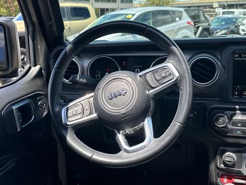 Used 2022 Jeep Wrangler Unlimited Rubicon 4xe w/ Steel Bumper Group image 15