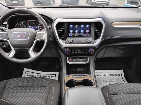 Used 2023 GMC Acadia SLE w/ Driver Convenience Package image 5