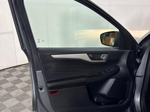 Used 2022 Ford Escape SE AWD/4WD image 14
