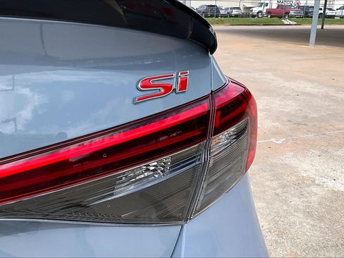 Used 2024 Honda Civic Sport image 10