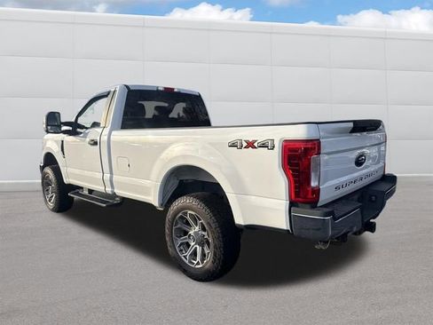 Used 2019 Ford F250 XL w/ STX Appearance Package image 3