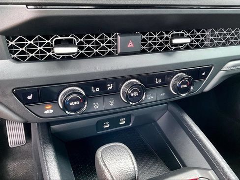 Used 2023 Honda Accord EX image 19