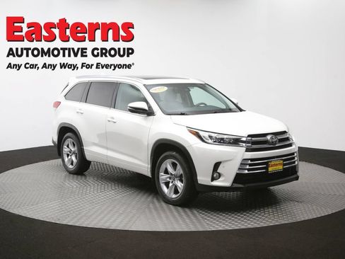 Used 2017 Toyota Highlander Limited Platinum AWD/4WD image 55