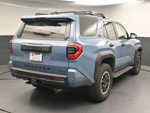 Used 2025 Toyota 4Runner TRD Off-Road image 8