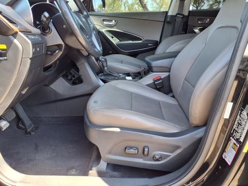 Used 2017 Hyundai Santa Fe Sport FWD image 22