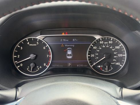 Used 2023 Nissan Altima 2.5 SR AWD/4WD image 14