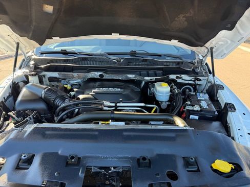 Used 2017 RAM 2500 Tradesman w/ Chrome Appearance Group image 38