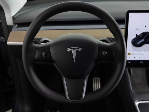 Used 2023 Tesla Model Y Long Range AWD/4WD image 30