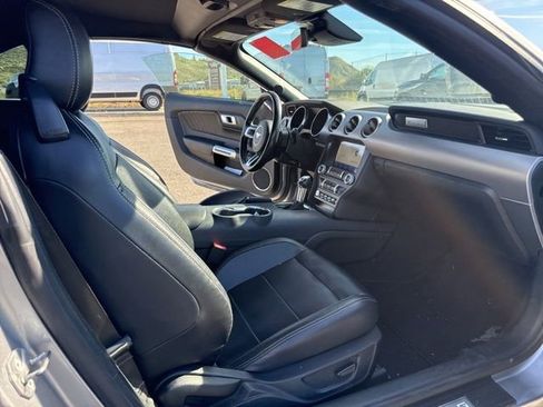 Used 2021 Ford Mustang Premium image 21