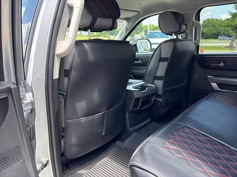 Used 2022 Toyota Tundra SR5 w/ SR5 Convenience Package AWD/4WD image 39