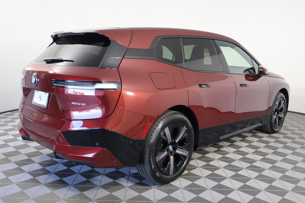 Certified 2024 BMW iX xDrive50 w/ Sport Package AWD/4WD image 4