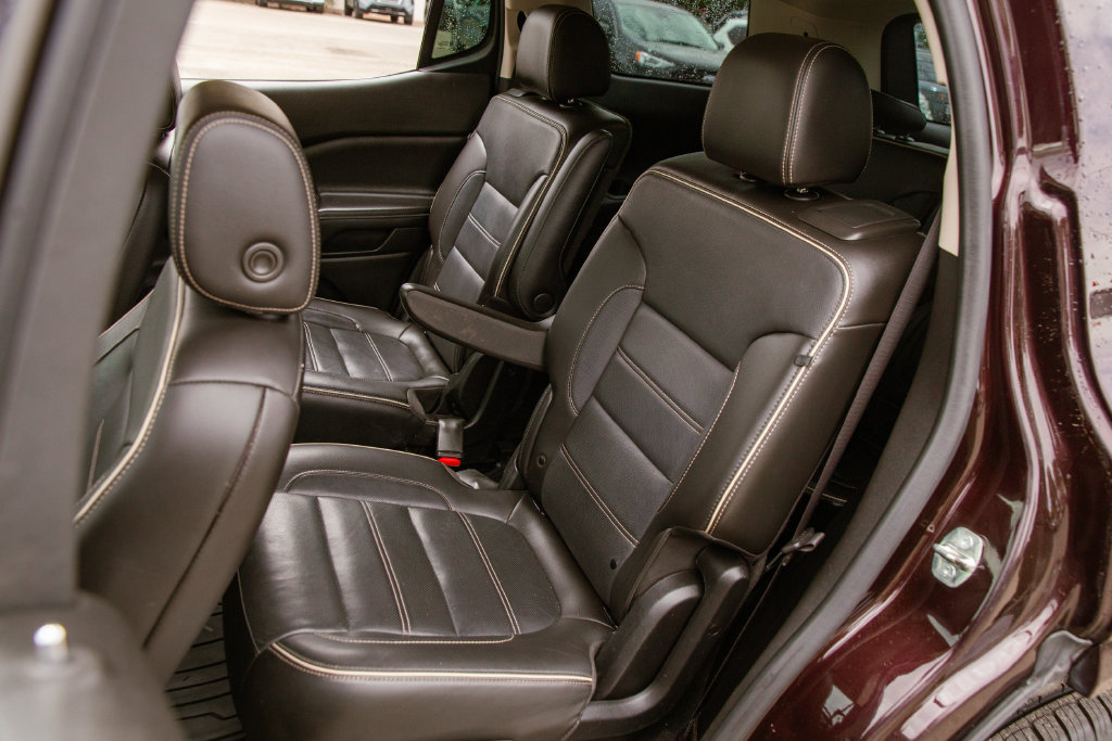 Used 2020 GMC Acadia Denali AWD/4WD image 11