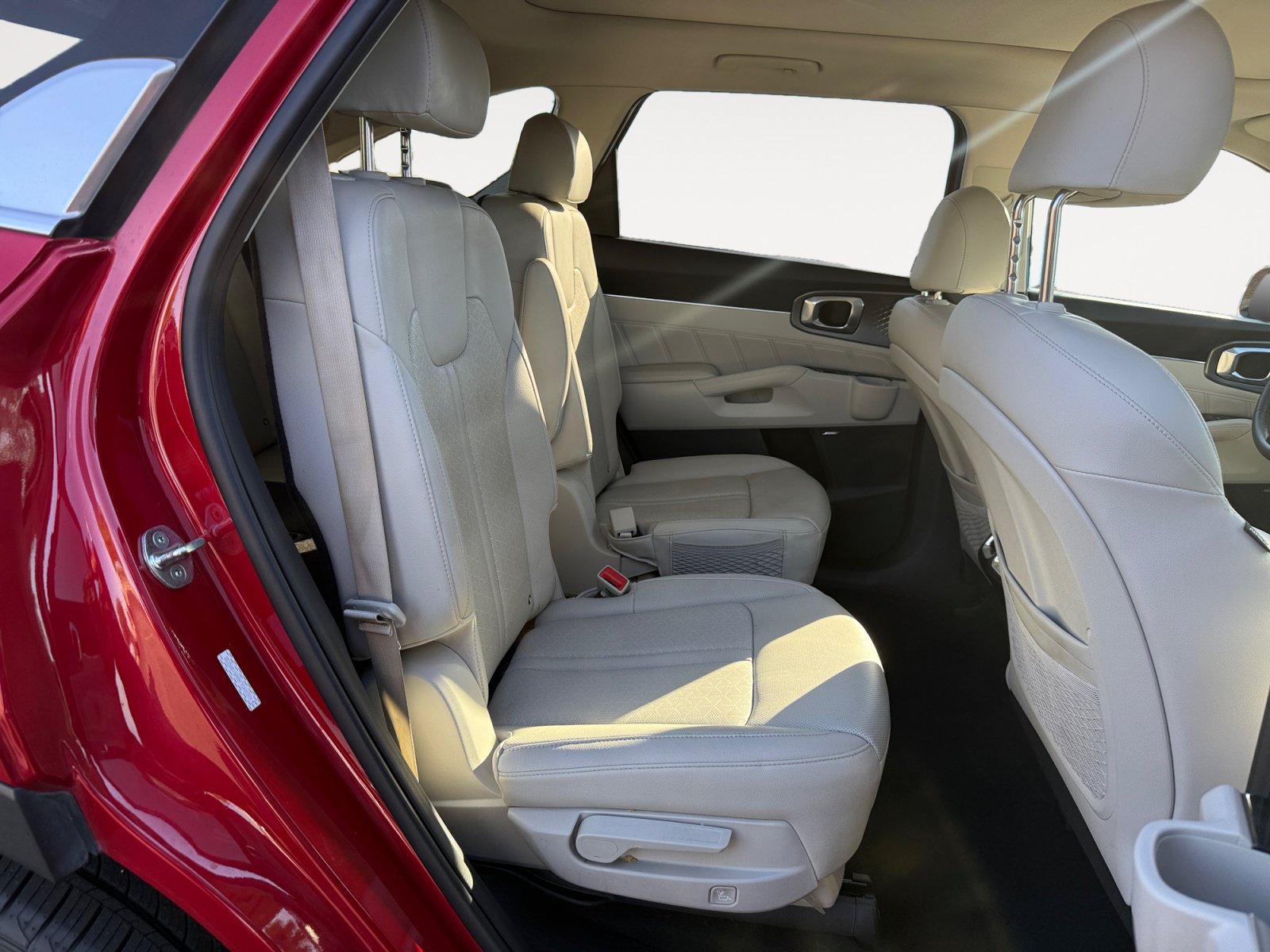 Used 2022 Kia Sorento SX Prestige w/ Panoramic Sunroof Package AWD/4WD image 18