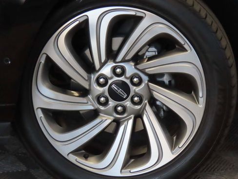 Used 2022 Lincoln Navigator Reserve image 5