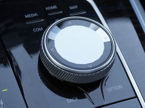 Used 2023 BMW X5 xDrive45e w/ Executive Package image 24