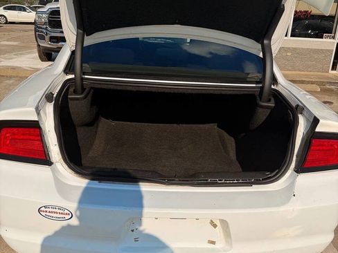 Used 2011 Dodge Charger SE image 11