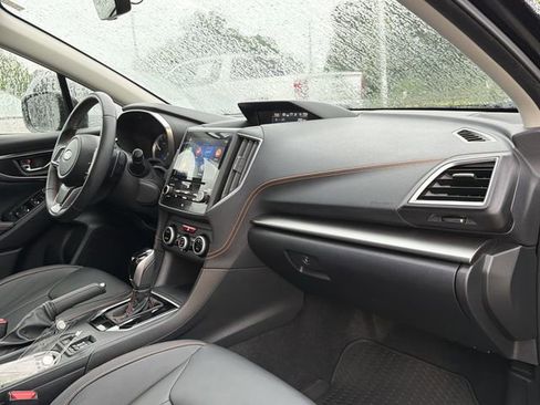Used 2020 Subaru Crosstrek 2.0i Limited w/ Moonroof Package w/Navigation AWD/4WD image 18