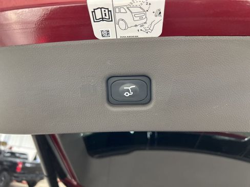 Certified 2019 Lincoln Nautilus Reserve image 31