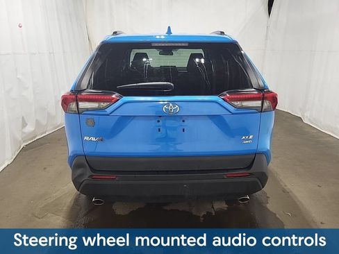 Used 2021 Toyota RAV4 XLE AWD/4WD image 5