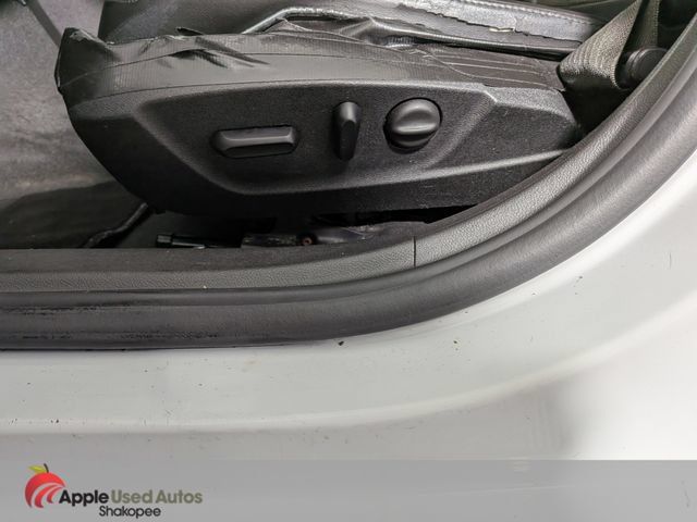 Used 2015 Chevrolet Malibu LT w/ Power Convenience Package FWD image 13