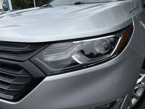 Used 2019 Chevrolet Equinox LS w/ LS Convenience Package image 6