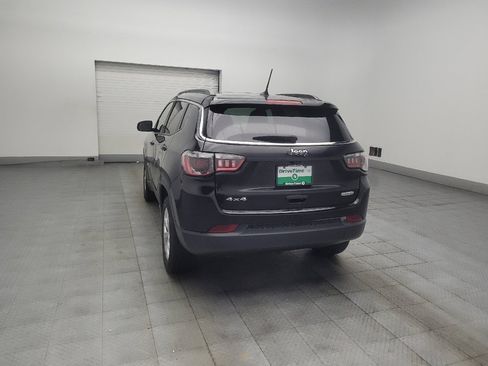 Used 2024 Jeep Compass Latitude AWD/4WD image 5
