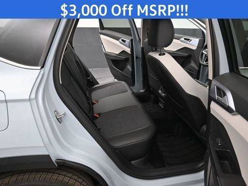 New 2026 Volkswagen Taos SE image 13