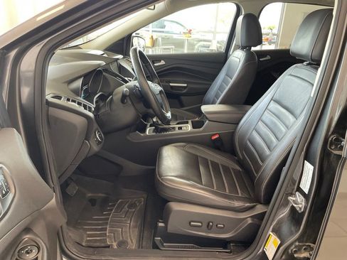 Used 2017 Ford Escape Titanium AWD/4WD image 9