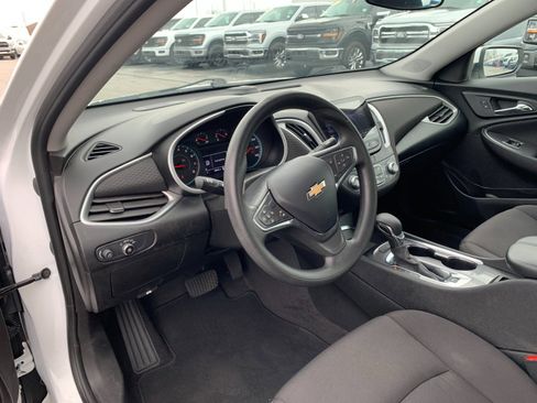 Used 2023 Chevrolet Malibu LT image 11