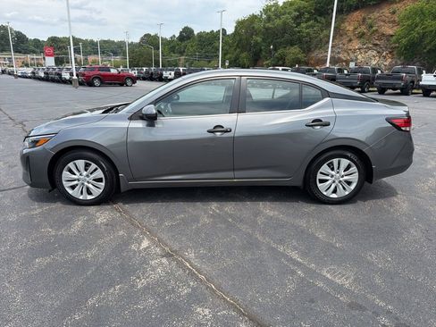Used 2025 Nissan Sentra S FWD image 2
