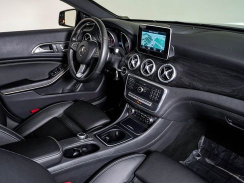 Used 2017 Mercedes-Benz CLA 250 4MATIC image 13