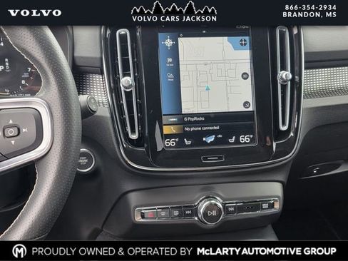 Used 2021 Volvo XC40 T5 R-Design AWD/4WD image 9