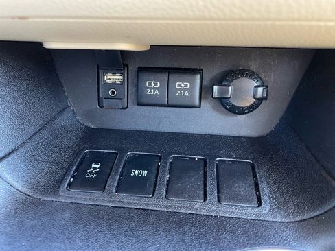 Used 2018 Toyota Highlander XLE image 14