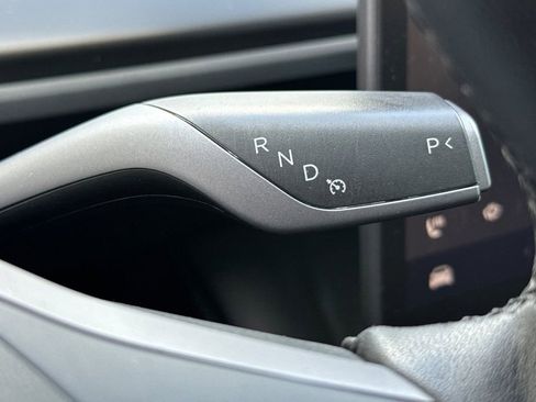Used 2023 Tesla Model Y Performance AWD/4WD image 21