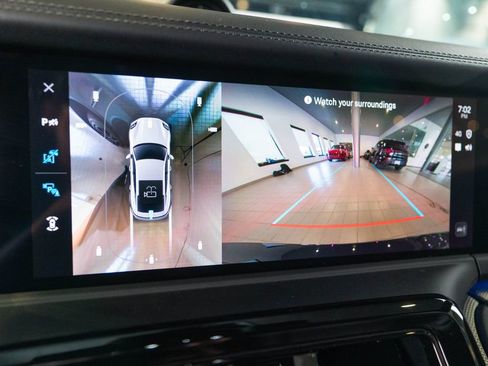 Certified 2025 Porsche Panamera 4S AWD/4WD image 28