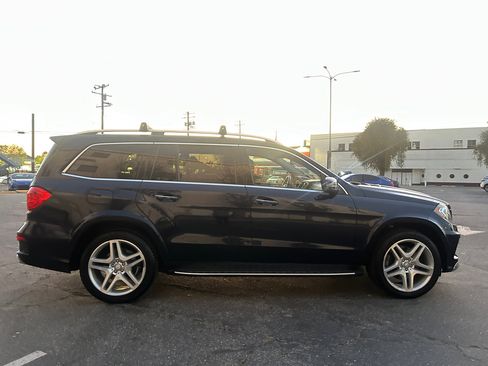 Used 2015 Mercedes-Benz GL 550 4MATIC image 5