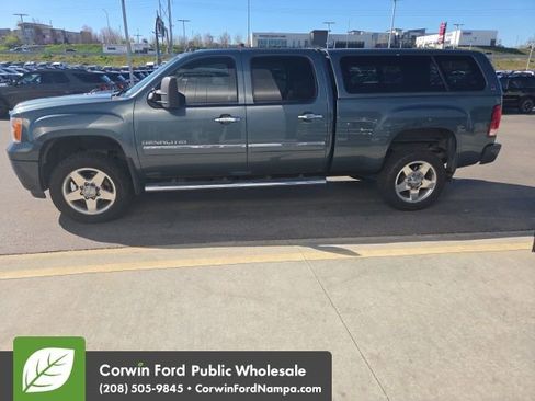 Used 2011 GMC Sierra 2500 Denali w/ LPO, Protection Package image 12