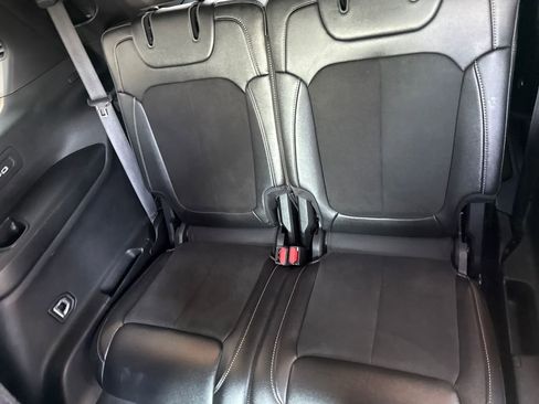 Used 2023 Jeep Grand Cherokee L Laredo AWD/4WD image 33