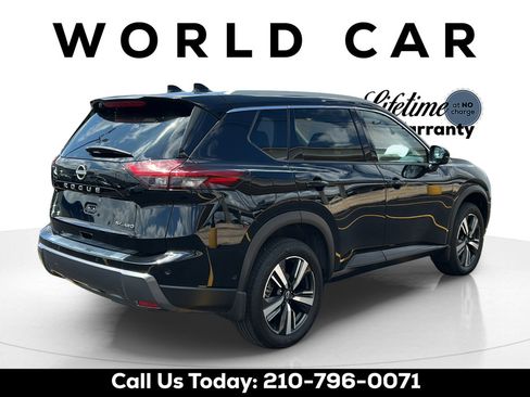 Used 2025 Nissan Rogue SL w/ Tech Package AWD/4WD image 7