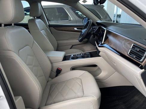 New 2026 Volkswagen Atlas SE image 23