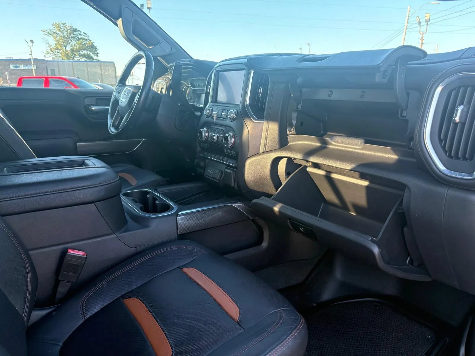 Used 2021 GMC Sierra 1500 AT4 w/ AT4 Preferred Package AWD/4WD image 33