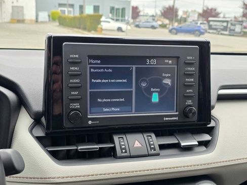 Certified 2021 Toyota RAV4 XLE Premium AWD/4WD image 24