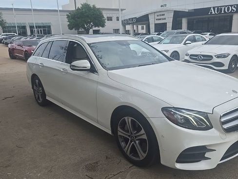 Used 2018 Mercedes-Benz E 400 4MATIC Wagon image 9