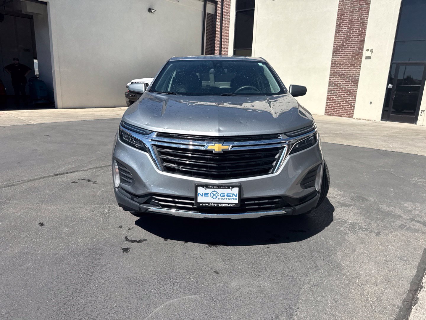 Used 2023 Chevrolet Equinox LT AWD/4WD image 3