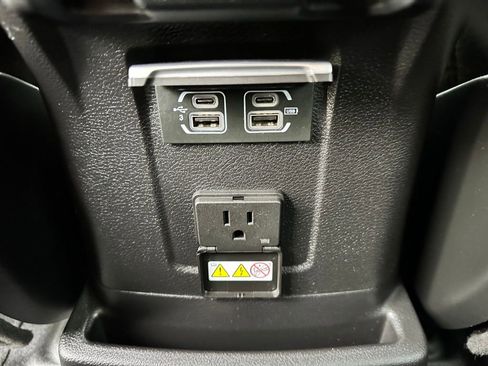 Used 2019 Jeep Wrangler Unlimited Sahara w/ Dual Top Group image 15