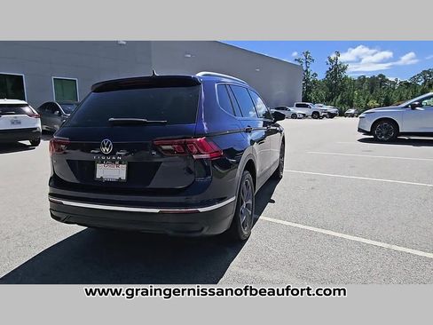 Used 2022 Volkswagen Tiguan SE FWD image 33