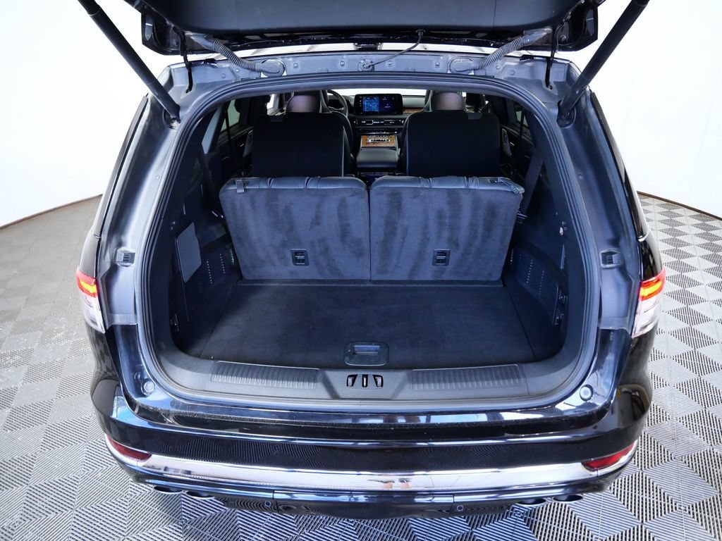 Certified 2025 Lincoln Aviator Black Label AWD/4WD image 7
