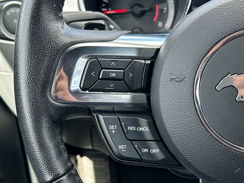 Used 2016 Ford Mustang Premium image 24