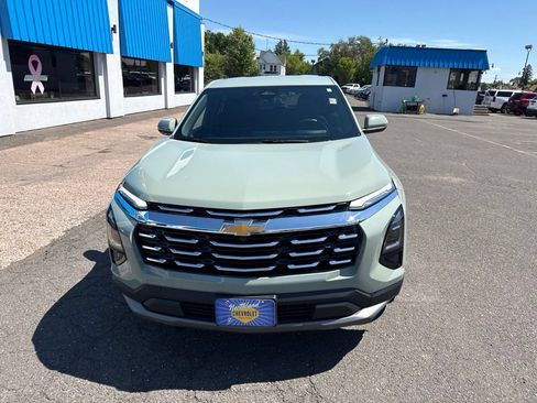 Used 2026 Chevrolet Equinox LT AWD/4WD image 2