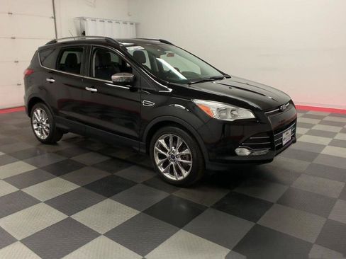 Used 2016 Ford Escape SE w/ SE Chrome Package AWD/4WD image 2